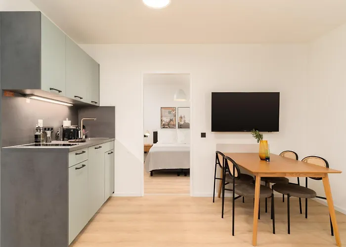 Limehome Favoritenstr