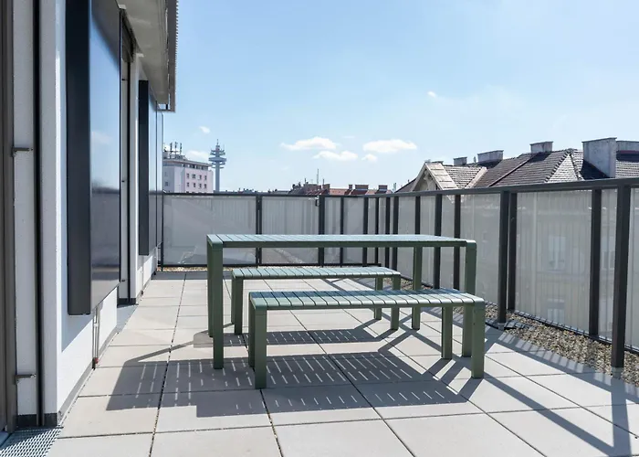 Limehome Favoritenstr