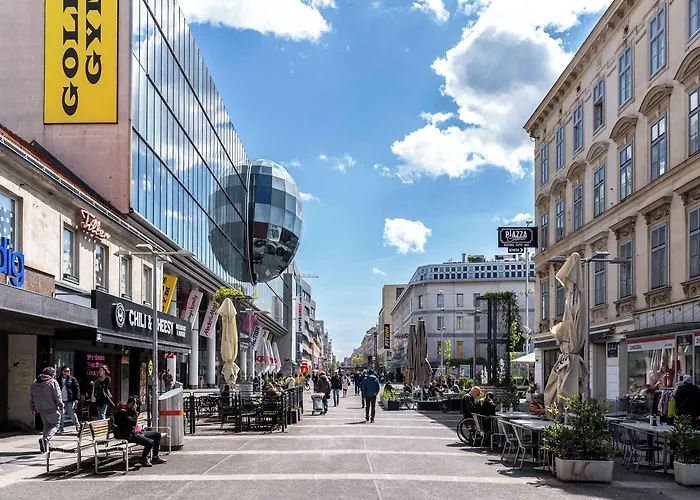 Limehome Favoritenstr *